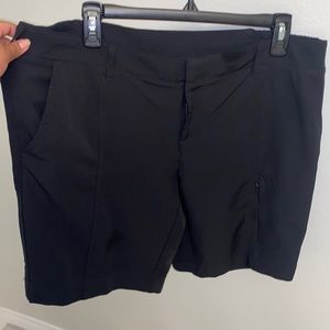 32°COOL Black Ladies Cargo Shorts (Polyester and Spandex) Large